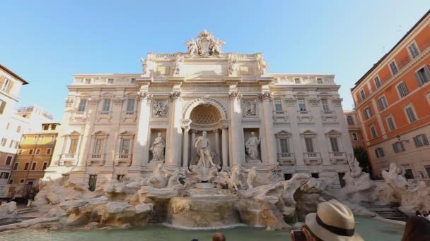 Monumentos históricos Fontana de Trevi Italia, Roma, Fontana de Trevi en cámara lenta — Vídeos de Stock