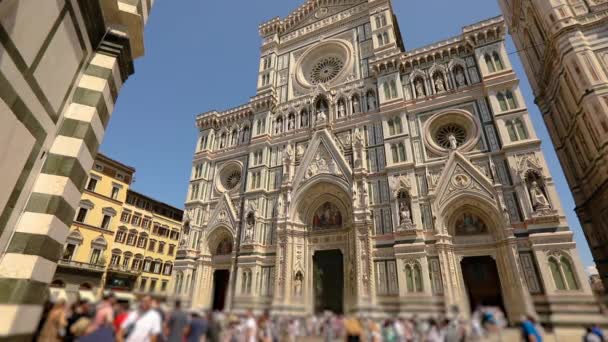 Giottos Campanile Florenz, Italien. Giottos Campanile. Der Glockenturm des Doms in Florenz. — Stockvideo