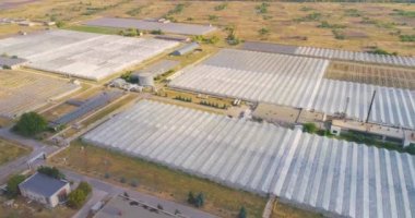 Endüstriyel fabrika, havadan büyük bir sera. Sanayi Dışı