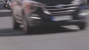 Arabaların zaman aşımına uğradığı yol. Şehirdeki arabalar. Ağır şehir trafiği zaman aşımı