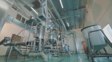 Kozmetik ürünlerin üretimi, kozmetik ürünlerin üretimi için bir fabrika. İlaç üretimi için dükkan