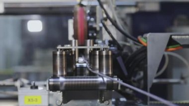 Fabrikadaki mekanizma, fabrikadaki modern mekanizma. Modern kablo fabrikası