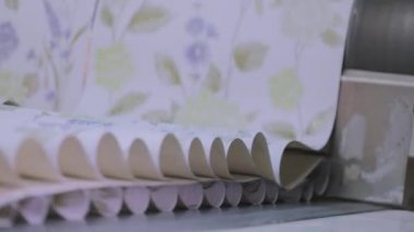 Duvar kağıdı üretim hattı, duvar kağıdı üretim fabrikası, modern duvar kağıdı üretim fabrikası.