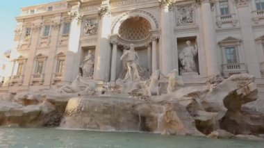 Roma 'daki Palazzo Poli genel planı. Antik Roma mimarisi, Trevi Çeşmesi ve Palazzo Poli