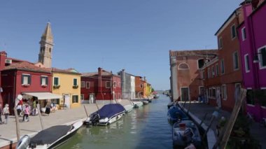 Coronovirüs salgını, İtalya 'nın boş sokakları, İtalya' nın boş sokakları turistlerden