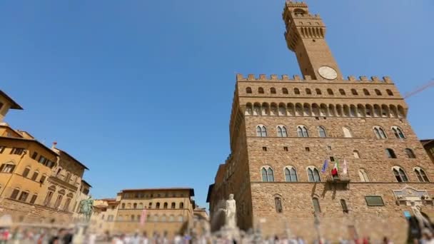 Multidão de pessoas perto do Palazzo Vecchio Florença, Itália. Câmara Municipal de Florença — Vídeo de Stock