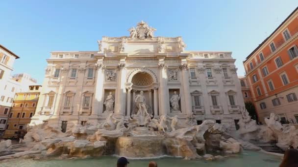 Historische bezienswaardigheden Trevi Fontein Italië, Rome, Trevi Fontein in slow motion — Stockvideo