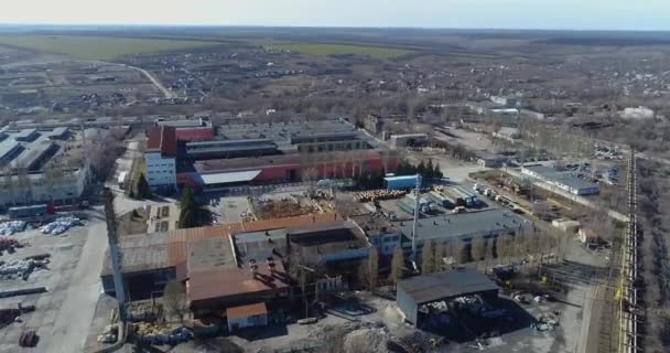 Vista aérea de una gran fábrica. Exterior industrial de una fábrica — Vídeos de Stock