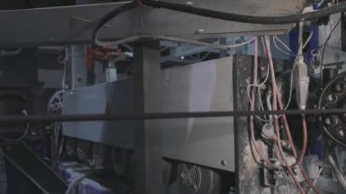 Kablo yalıtımı, fabrikada kablo yalıtımı. Kablo İzolasyon Makinesi