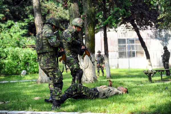 Βουκουρέστι Ρουμανία Μαΐου 2010 Μέλη Της Ρουμανικής Στρατιωτικής Αστυνομίας Συμμετέχουν — Φωτογραφία Αρχείου