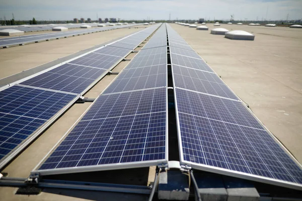 Painéis Solares Industriais Telhado Hipermercado — Fotografia de Stock