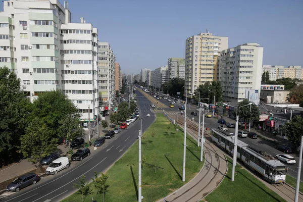 Bucarest Roumanie Juillet 2021 Voitures Piétons Circulent Dans Une Rue — Photo
