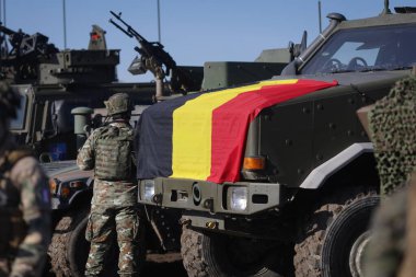 NATO Çokuluslu Tatbikat sırasında Belçika zırhlı aracı.