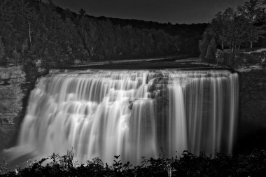 letchworth ışıklar altında orta falls
