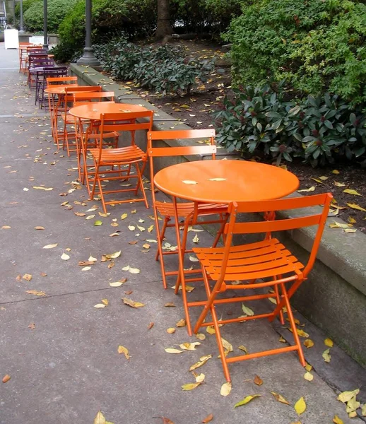 Narancs Kávézó Asztalok Járdán Vancouver Brit Columbia Kanada — Stock Fotó