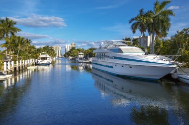 Luxurious yacht and waterfront homes in Fort Lauderdale clipart