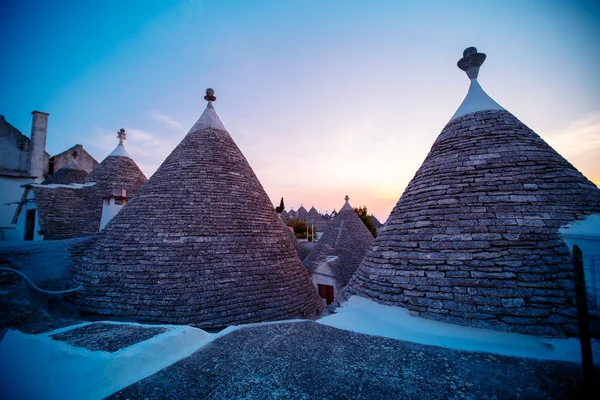 ALBEROBELLO, trulli tradizionali ad Alberobello, Italia — Foto Stock