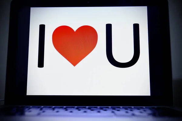 Tekst Kocham Cię Ekranie Laptopa Valentine Romans Serce Miłość Pasja — Zdjęcie stockowe