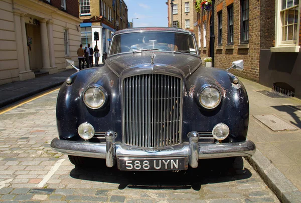 London 2018 Front View Vintage Bentley Car Parked Street London Stock Photo