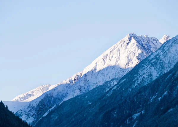 Early morning view on Stubai Alpen peak — Stock Photo, Image