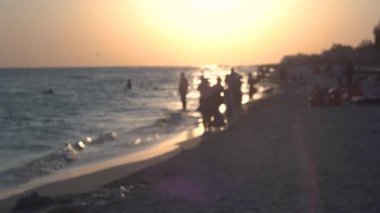 Gün batımında deniz kıyısı