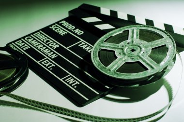 İki eski makara film ve sinema alkış