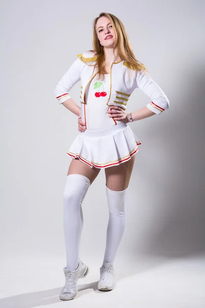 Cheerleaderka na białym tle — Zdjęcie stockowe