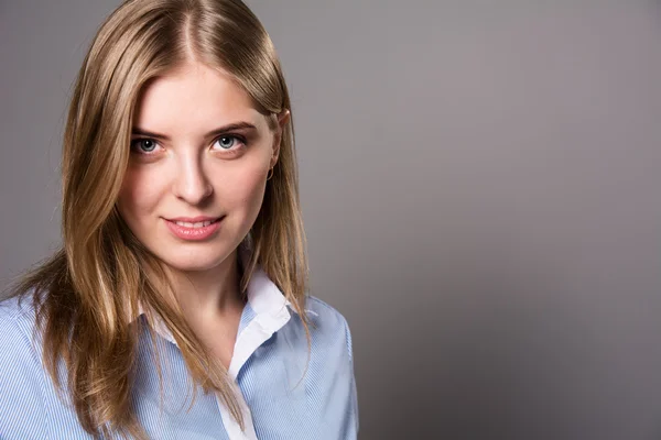 Retrato de mulher de negócios sorridente — Fotografia de Stock