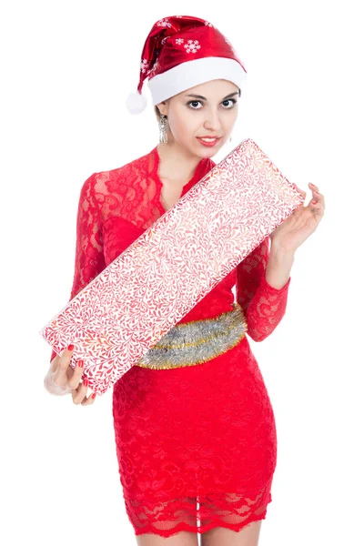 Piękna kobieta Boże Narodzenie trzyma prezent — Zdjęcie stockowe