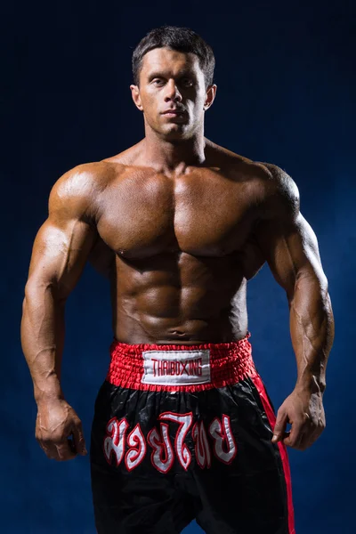 Portret van een kick-boxer. — Stockfoto