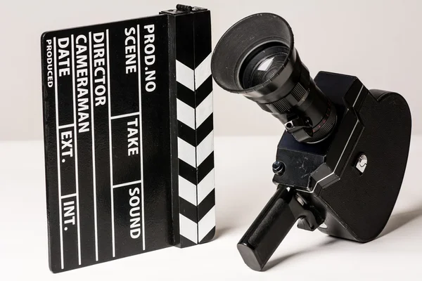 Oude filmcamera met film Filmklapper. — Stockfoto