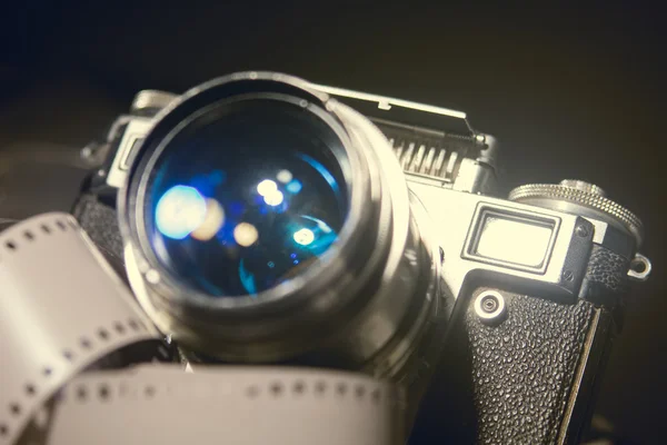 Close-up of old photo camera with metallic color — Stock Photo, Image