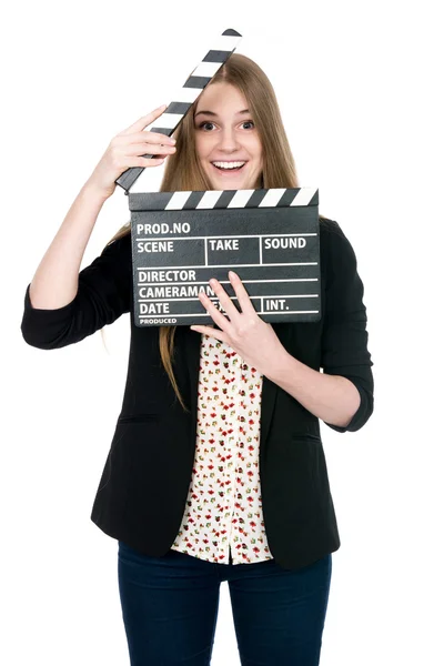 Mulher sorridente bonita segurando um filme palmas . — Fotografia de Stock