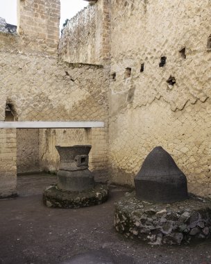 Bakery in the ruins of Herculaneum