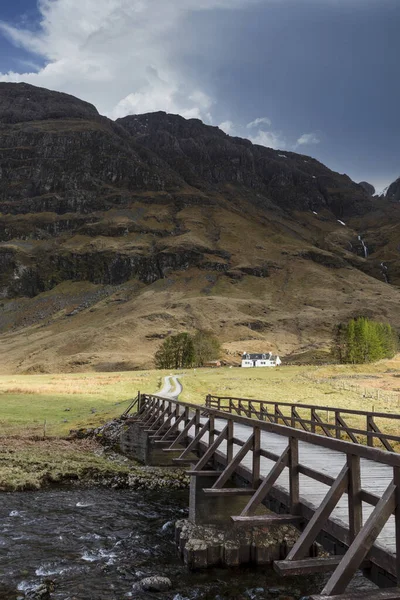 Achnambeithach Cottage Aan Voet Van Aonach Dubh Glencoe Schotland — Stockfoto