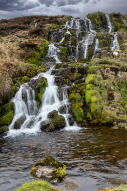 Duvak, Skye İskoçya 'nın personel adasının yakınına düştü.