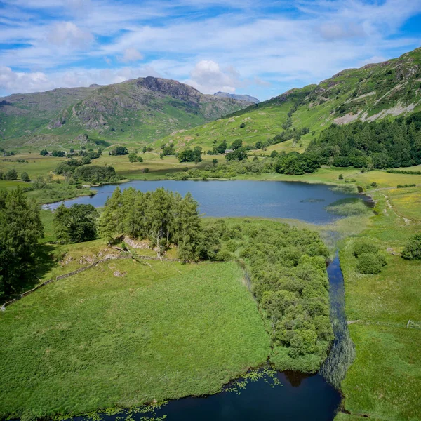 Malá Jezerní Čtvrť Langdale Tarn — Stock fotografie