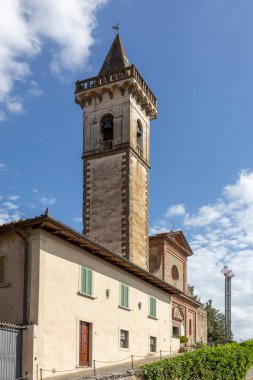 exterior of the church of santa croce at vinci tuscany italy birthplace of leonardo da vinci