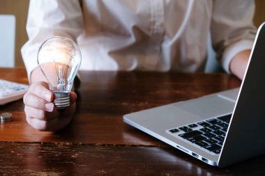 Yatırım için para biriktirme fikri Fikir ve yenilik