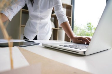 Mühendislik meslektaşları iç mimar Kurumsal Başarı Planlama Planlama Planlama Pusulalı Plan Ekibi Kavramı