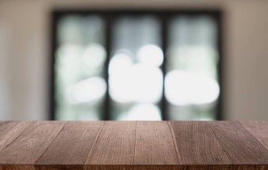 Görüntü Arkaplan Odasında Ahşap Masa Üstü içi boş kopya alanı ile 