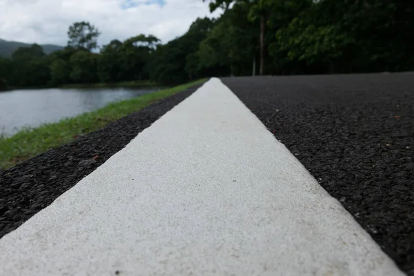 Carretera Con Líneas Marcado Rayas Blancas —  Fotos de Stock