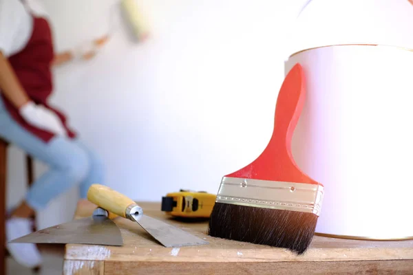 Aziatisch Vrouw Schilder Schilderij Job Kamer — Stockfoto