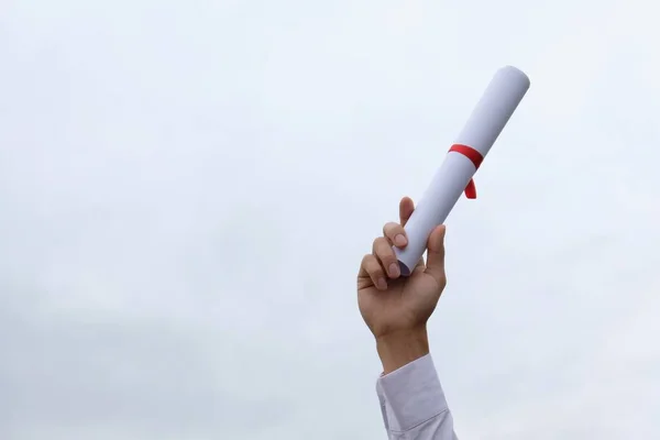 Student Congratulations Graduates Wearing Graduation Gown University — Stock Photo, Image