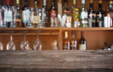 Görüntü Arkaplan Odasında Ahşap Masa Üstü içi boş kopya alanı ile 