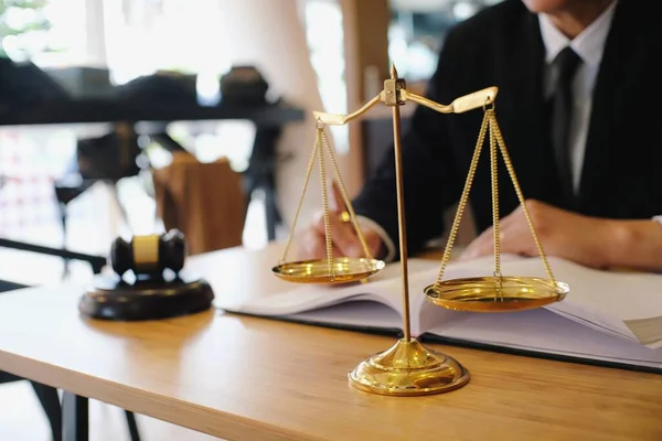 Legal Counsel Presents Client Signed Contract Gavel Legal Law Justice — Stock Photo, Image