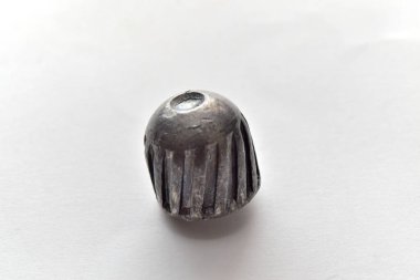 Plastik topla tüfekli sümüklüböcek.