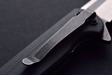 Katlanan bıçak klipsi