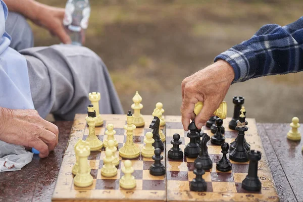 Two men are playing chess. Chess board game concept of business ideas and competition and strategic plan the meaning of success — Stock Photo, Image