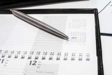 Bir takvimde işaretlenmiş daire